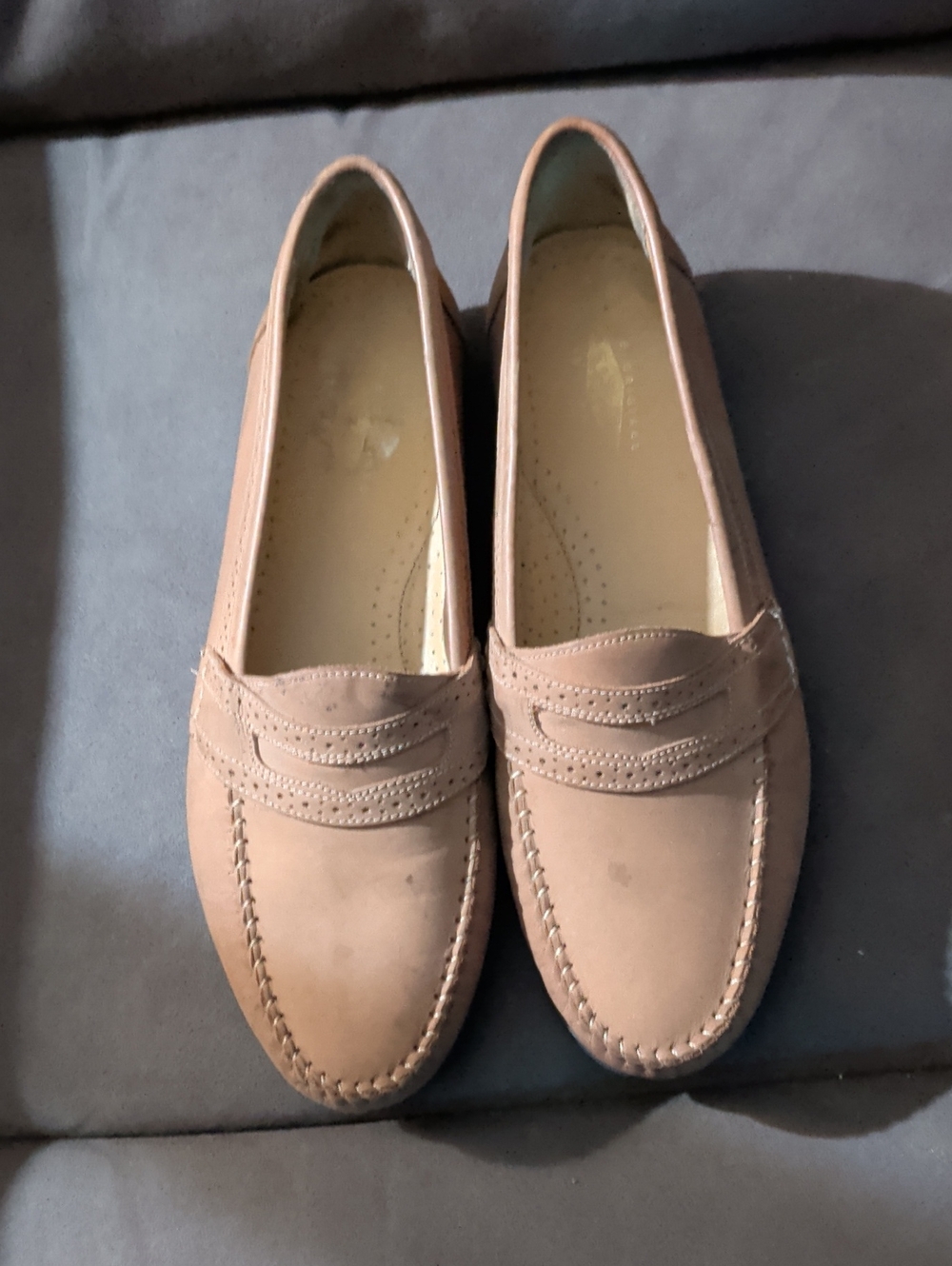Classic Women's Penny Loafers In Classic Tan